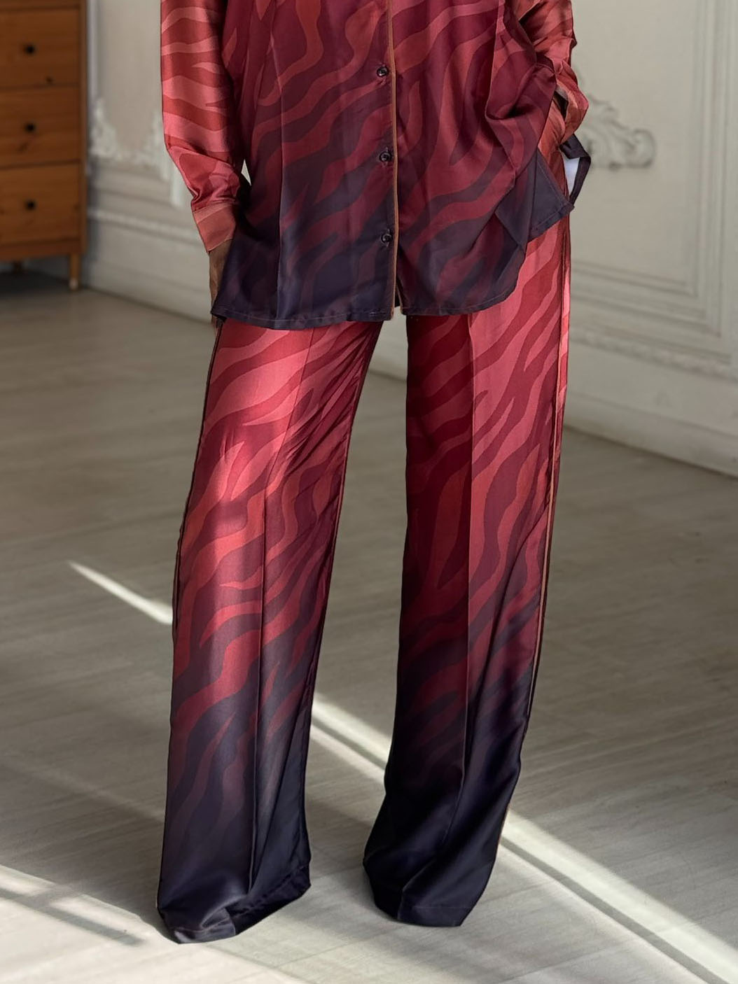 Exquisite Gradient Animal Print Satin Wide-leg Pants