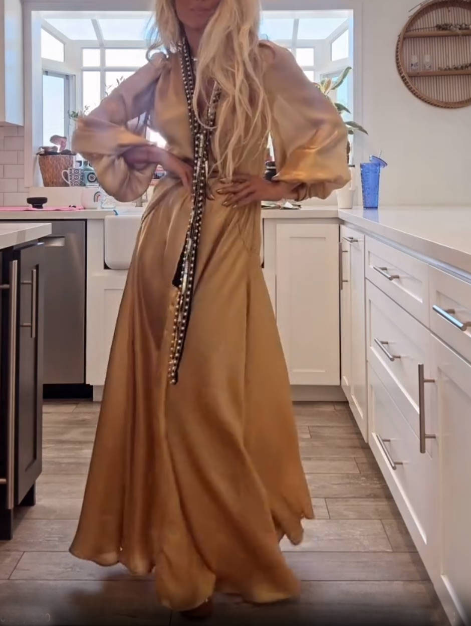 Flowing Lantern Sleeves V-Neck Dress