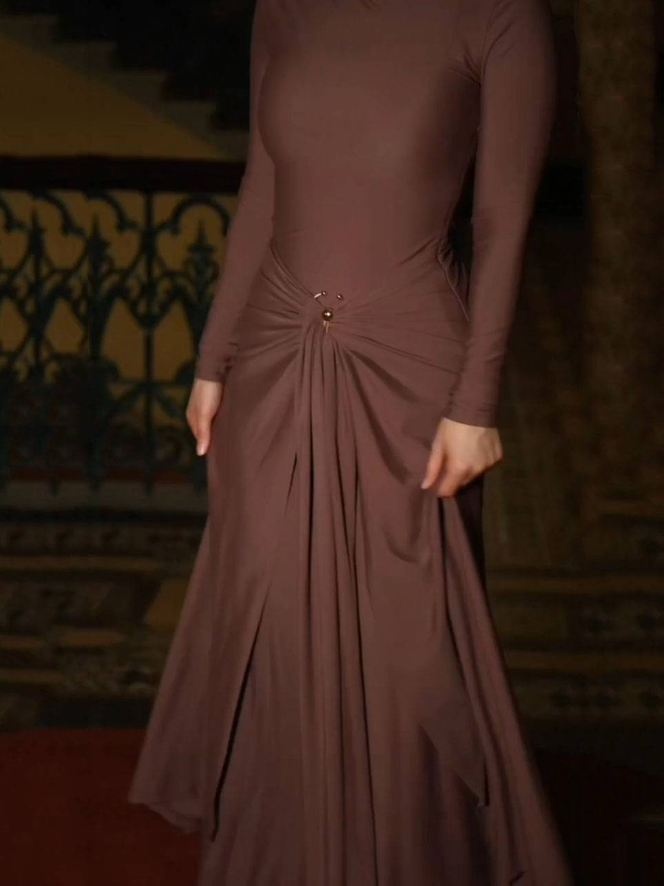Metal Buckle Design Long Sleeve Maxi Dress