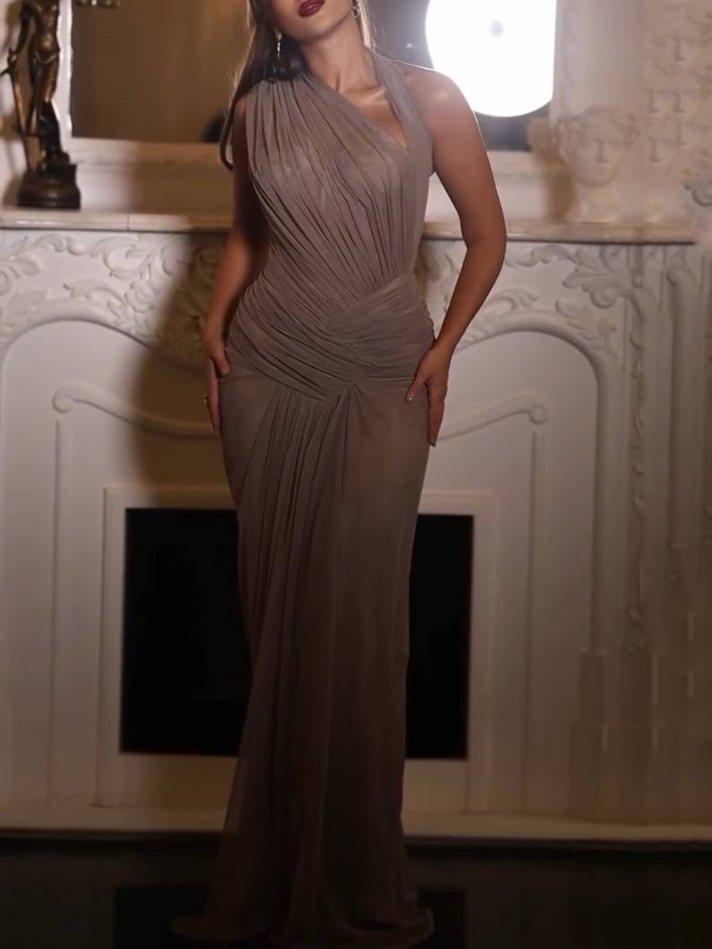 Hollow Design Pleated Maxi Dress