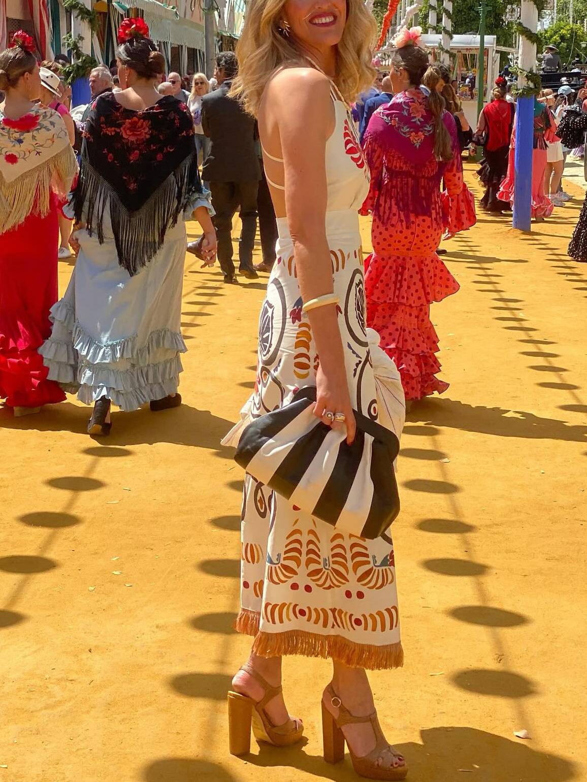 Unique Print Backless Maxi Dress