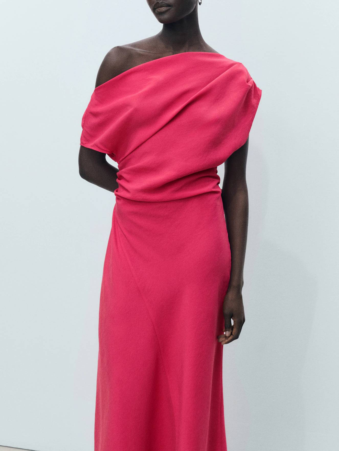 Oblique Shoulder Pleated Irregular Hem Dress
