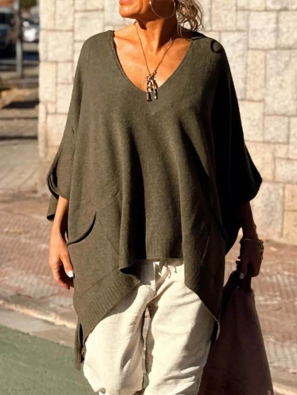 Classic Fashion V-neck Loose Pocket Mid-length Knitted Sweater