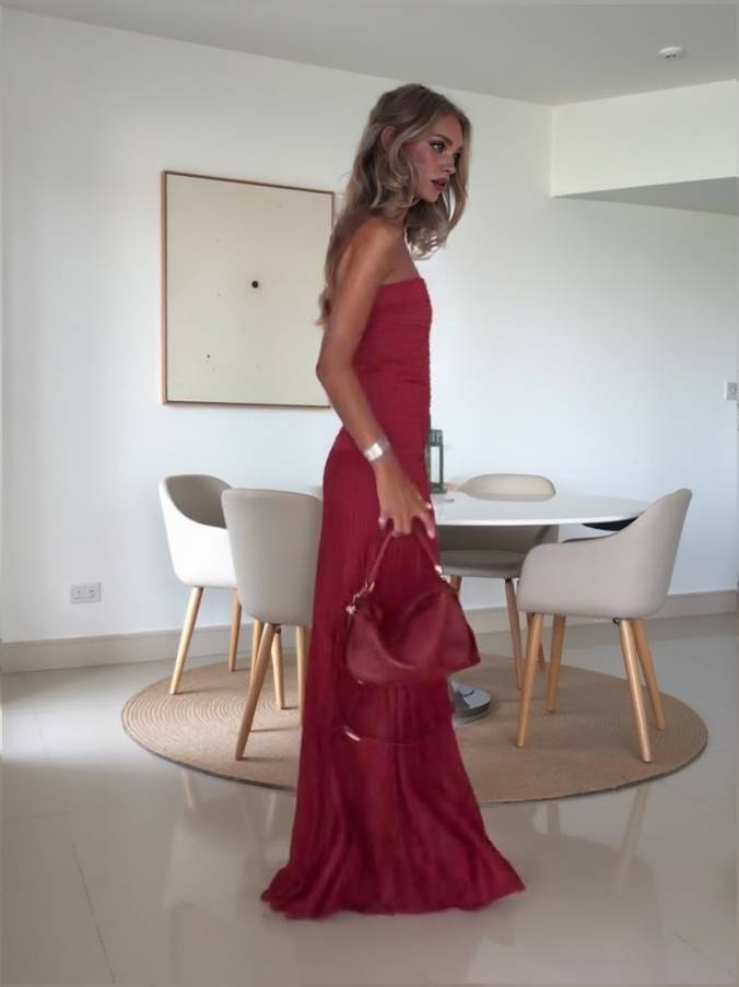 Slim-Fit Tube Top Knit Maxi Dress