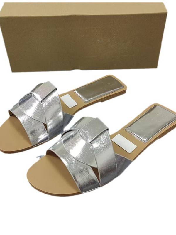 Minimalist Flat Slippers