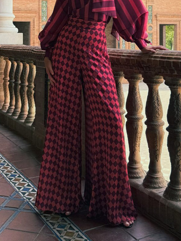 Exquisite High-Waisted Diamond Print Wide-Leg Pants