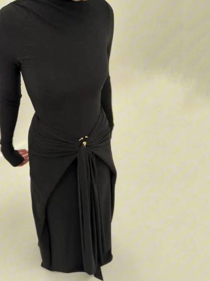 Metal Buckle Design Long Sleeve Maxi Dress