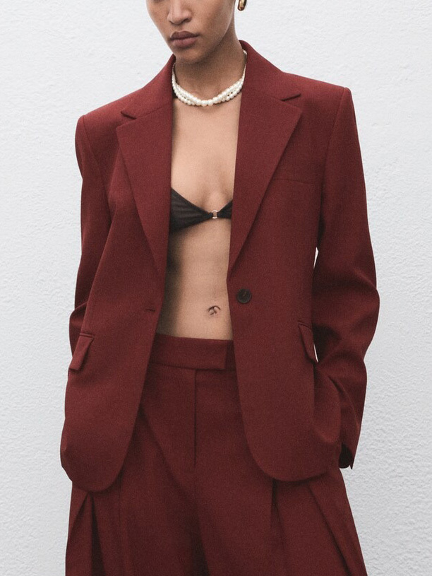 Elegantly Tailored Single-Button Red Blazer