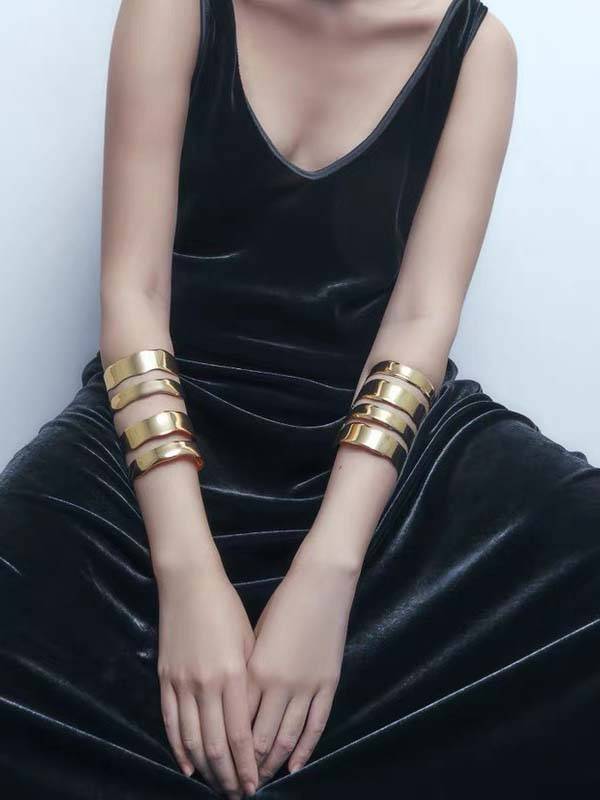 Minimalist Double-loop Bracelet