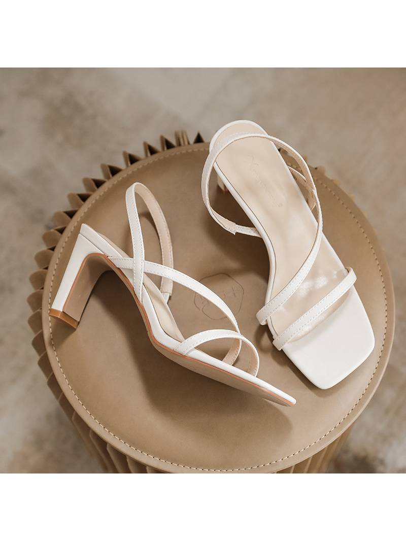 Minimalist High-heeled Sandals