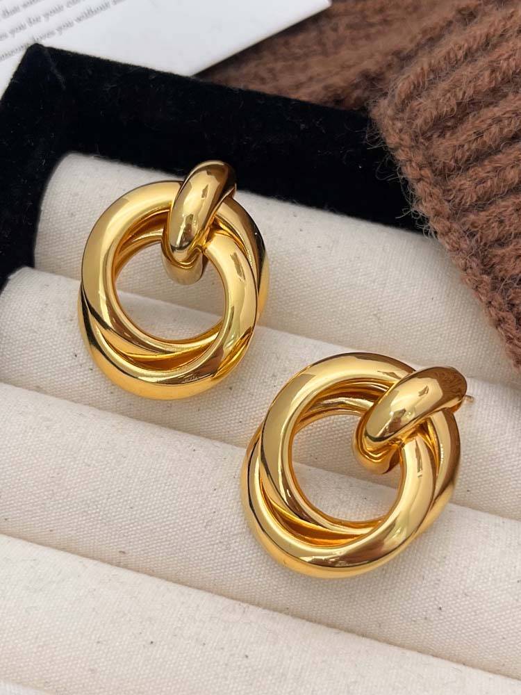 Minimalist Circle Earrings