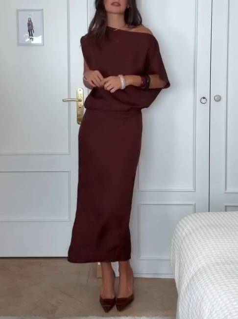 Minimalist Back Slit Midi Dress