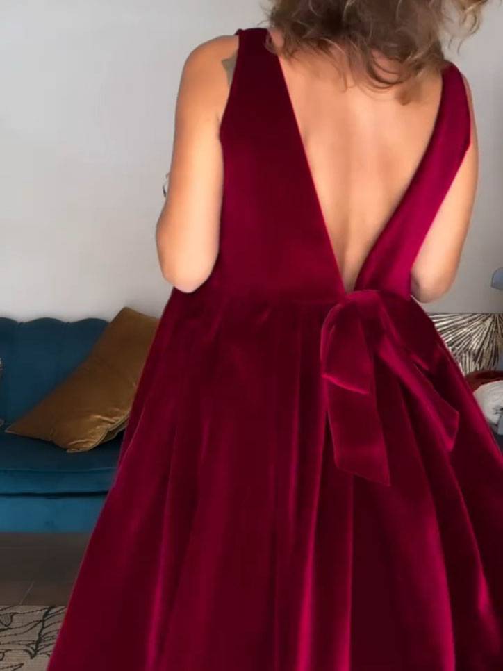 Velvet Backless Bow Midi Dress