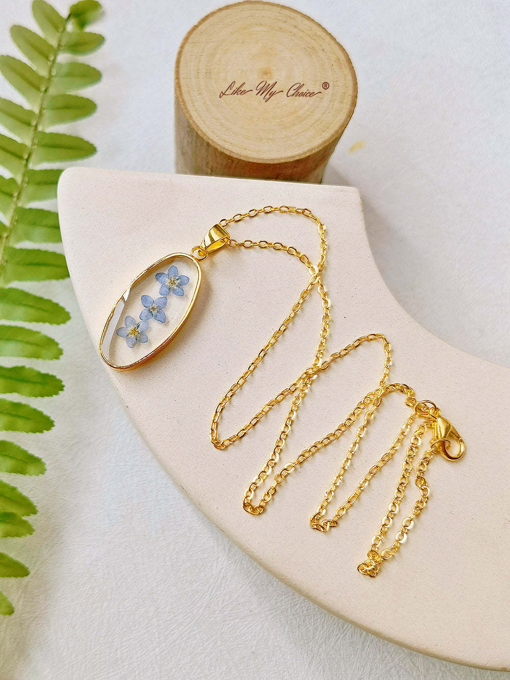 Forget Me Not Golden Oval Pendant Natural Resin Necklace