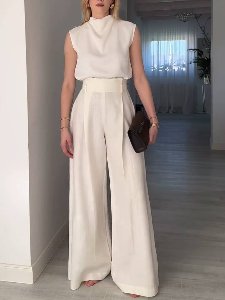 Elegant Minimalist Mid-collar Sleeveless Shirt