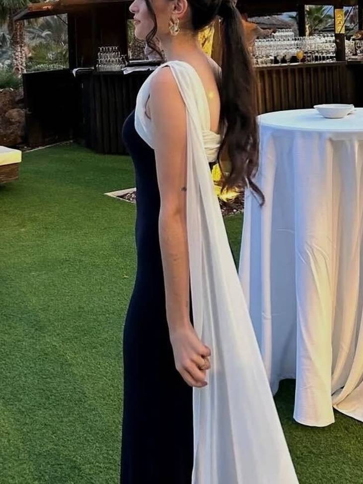 Contrast Color Oblique Shoulder Ribbon Dress