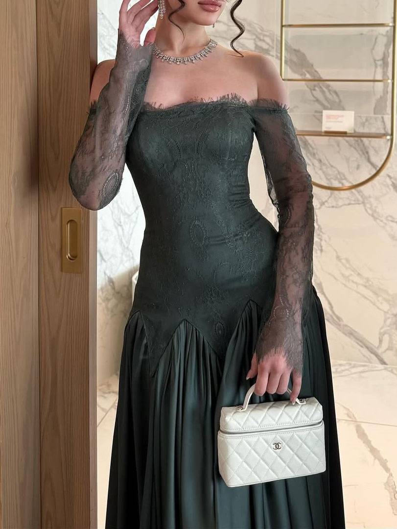 Off-shoulder Lace Splicing Maxi Dress