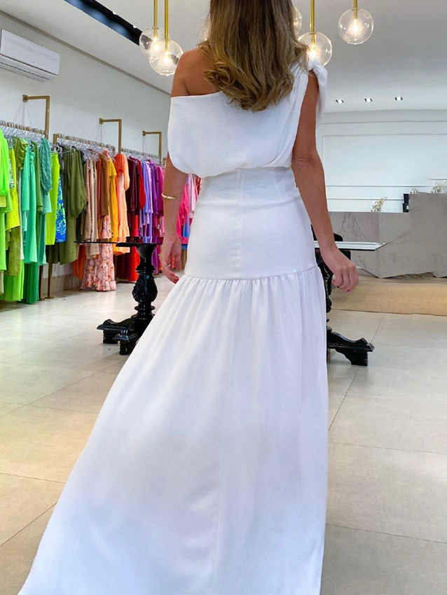 Elegant Slant Neck Slit Floor-Mounting Maxi Dress