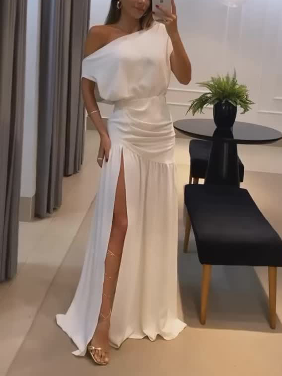 Elegant Slant Neck Slit Floor-Mounting Maxi Dress