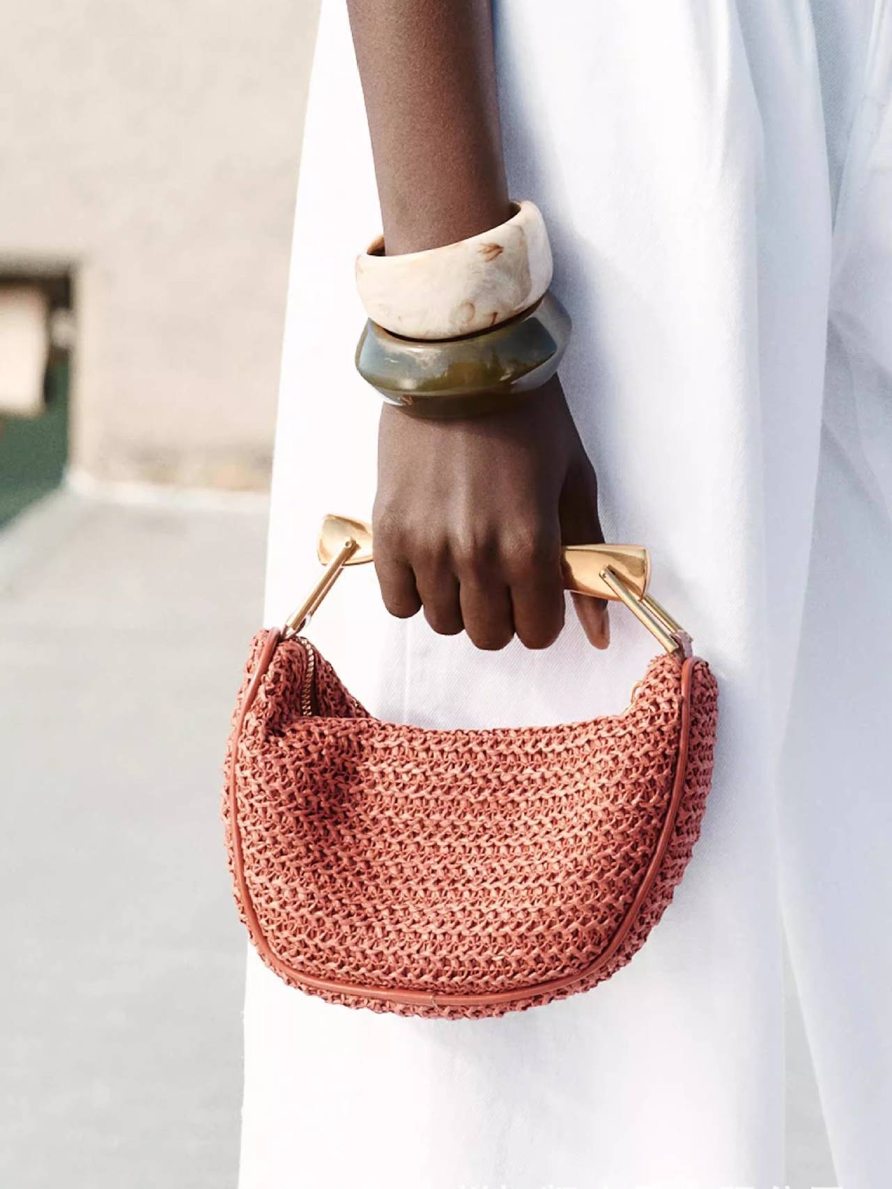 Metal Handle Straw Bag