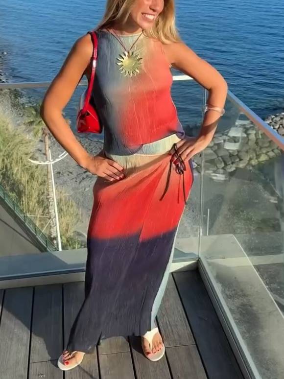 Gradient Tank Top And Overskirt Suit
