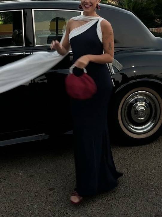 Contrast Color Oblique Shoulder Ribbon Dress