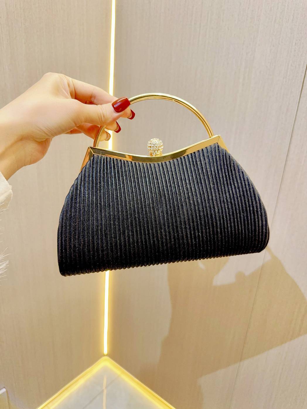 Shiny Handbag Chain Bag