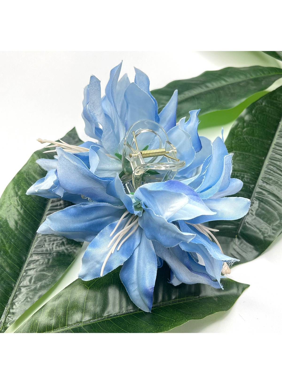 Lily Hair Clip