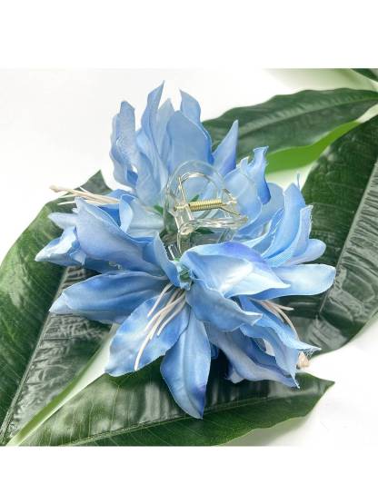 Lily Hair Clip