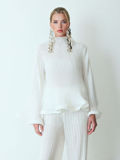 Elegant Ruffled Pleated Long-Sleeve Top