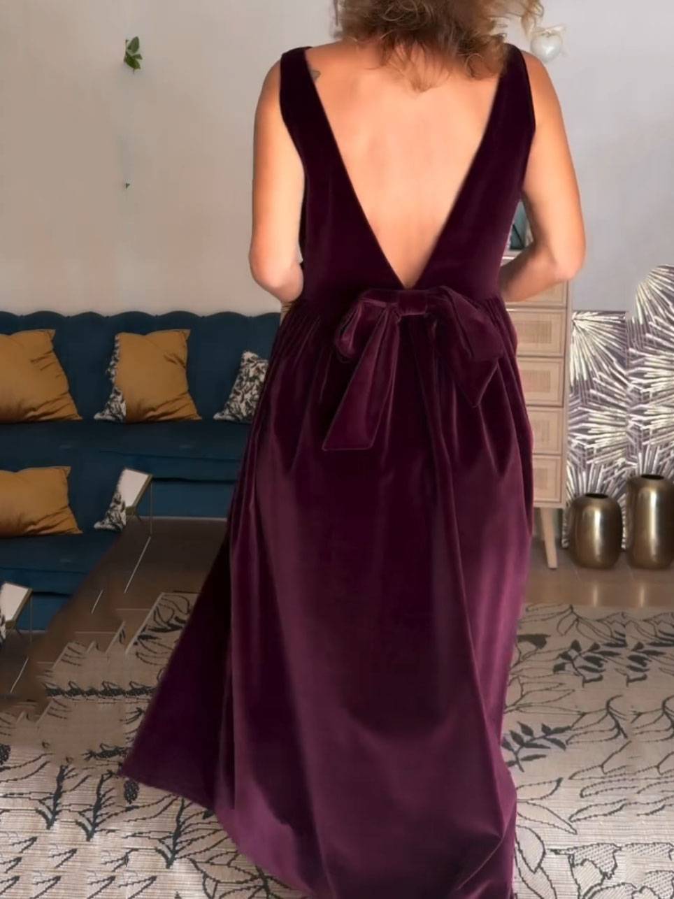 Velvet Backless Bow Midi Dress
