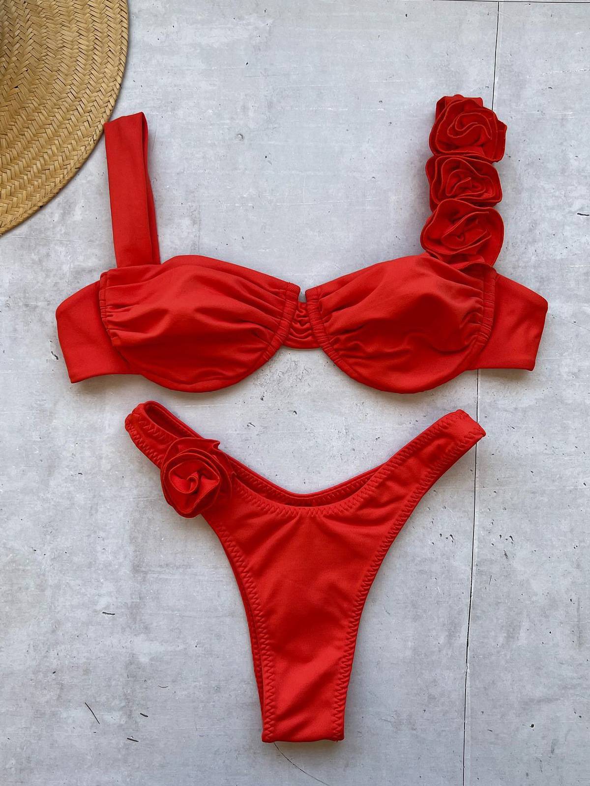 Three-dimensional Flower Bikini Two-piece Swimsuit