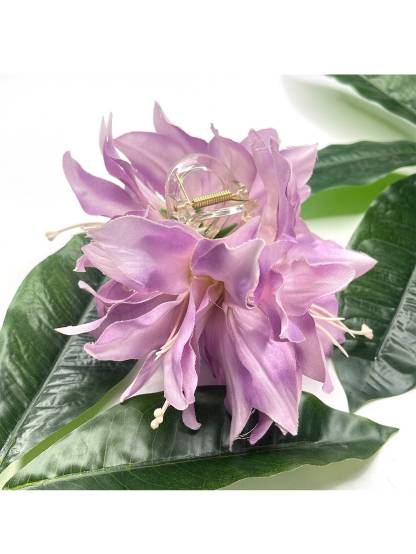 Lily Hair Clip