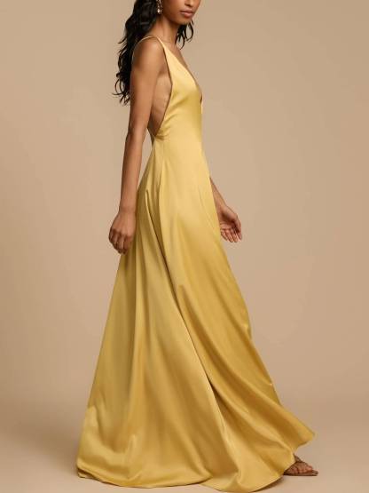 Deep V-neck Backless Maxi Dress