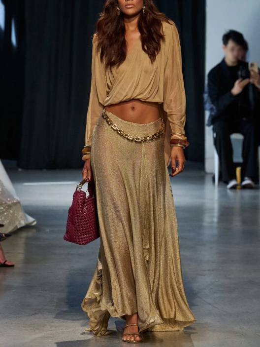 V-Neck Top And Side Slit Skirt Suit