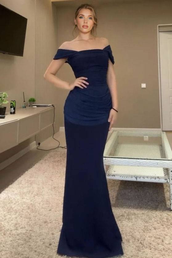 Off-shoulder Pleated Maxi Dress