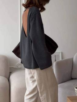 Loose Backless Pullover Sweater