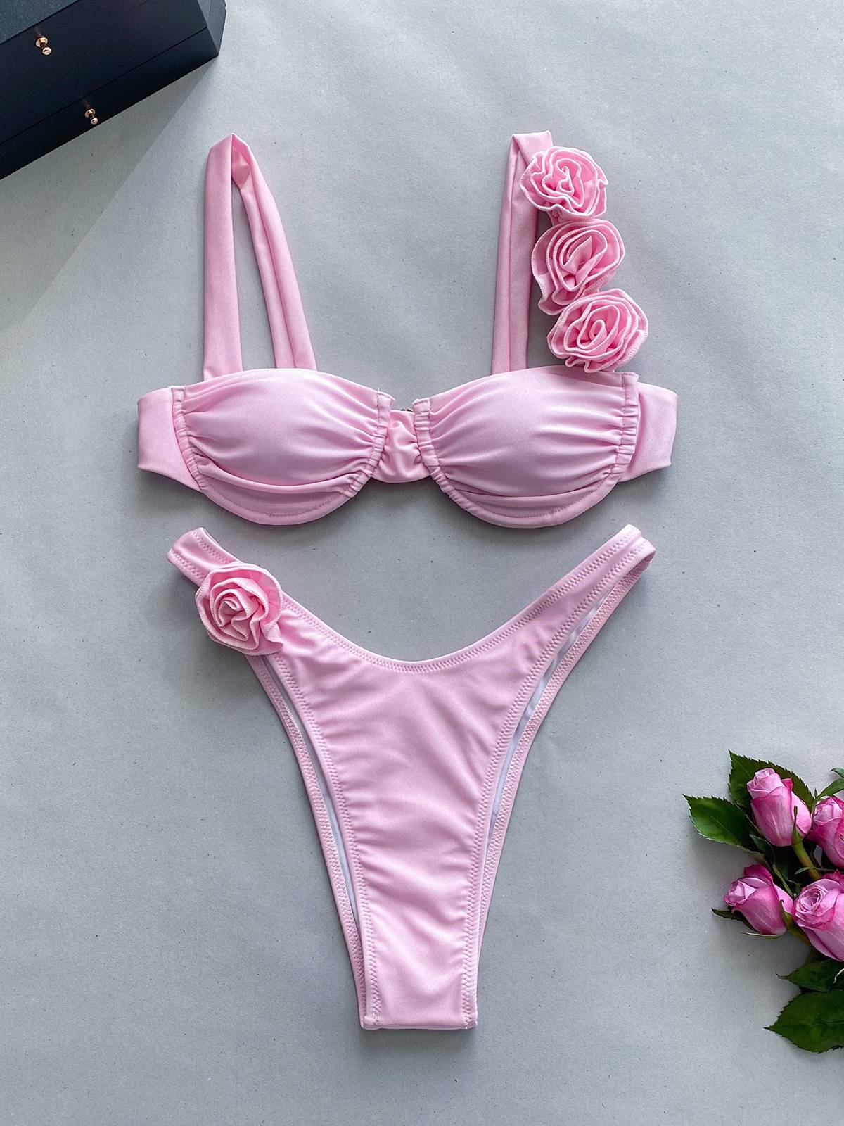 Three-dimensional Flower Bikini Two-piece Swimsuit