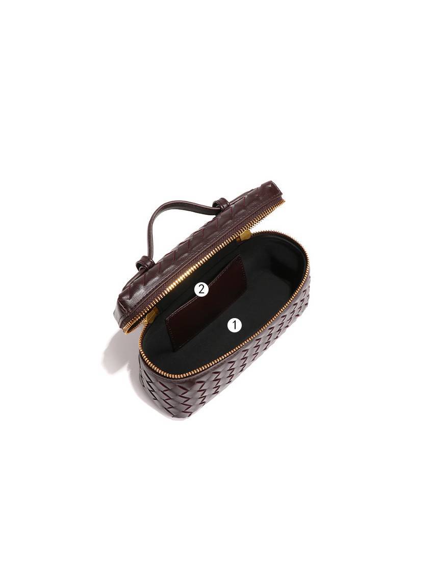 Hand-woven Box Bag