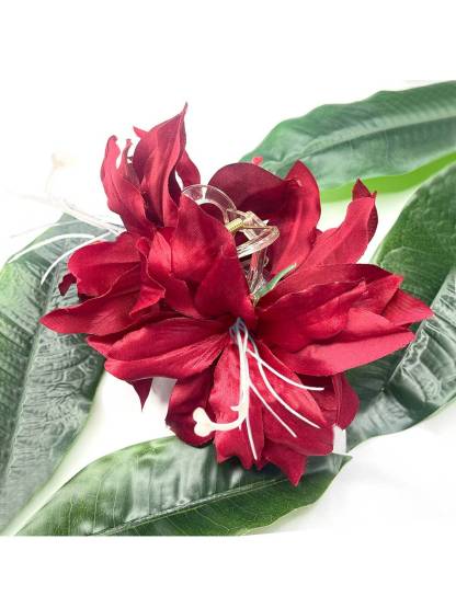 Lily Hair Clip