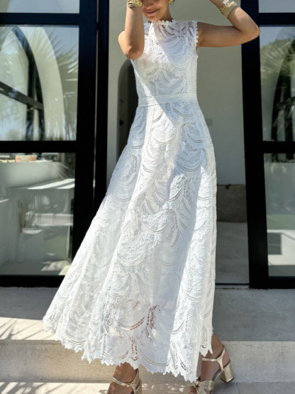 Elegant Exquisite Lace Embroidery A-line Maxi Dress