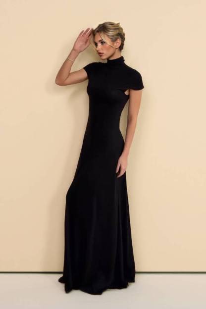 Minimalist High-neck Short-sleeved Maxi Dress