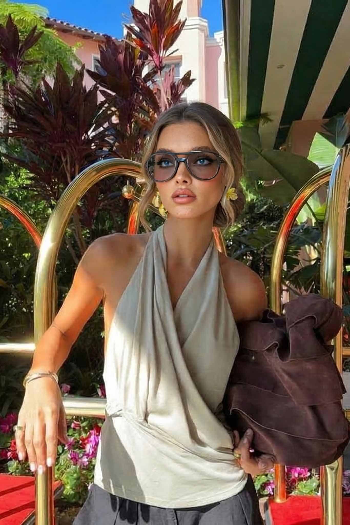 Minimalist Halter-Neck Backless Top And Pants Set