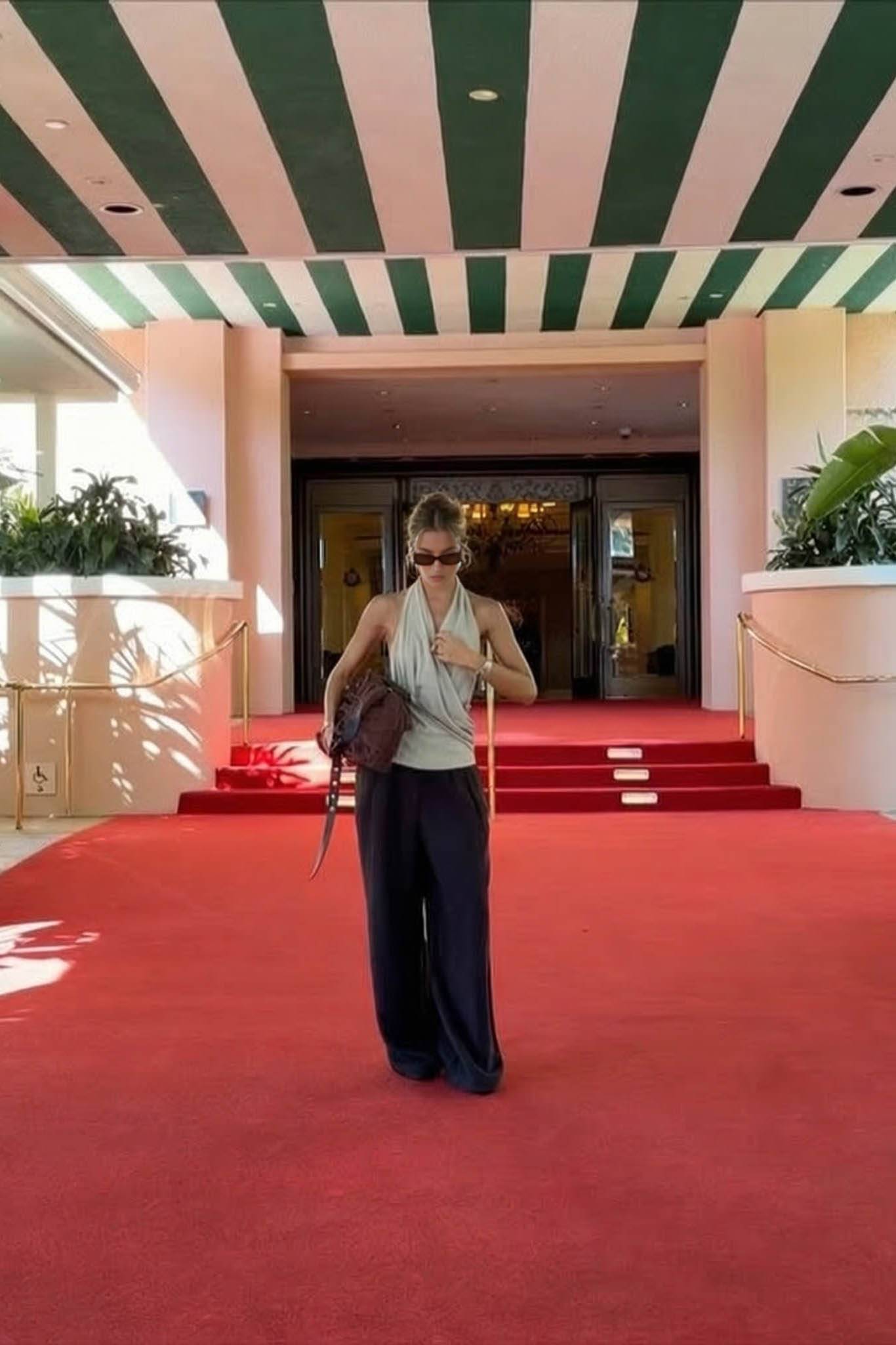 Minimalist Halter-Neck Backless Top And Pants Set