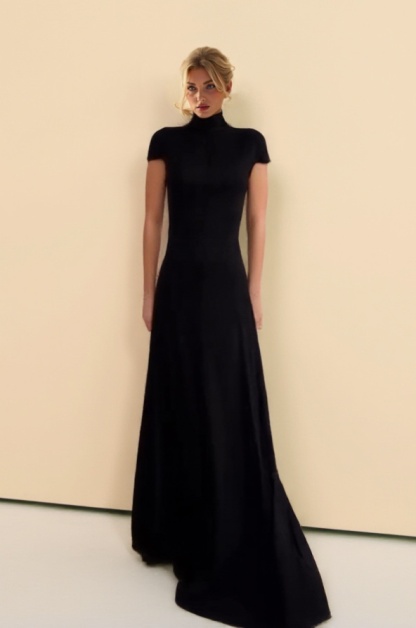 Minimalist High-neck Short-sleeved Maxi Dress