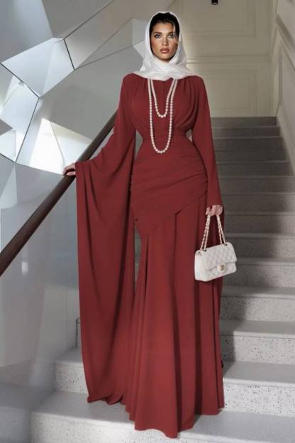 Pleated Design Hip-hug Maxi Dress