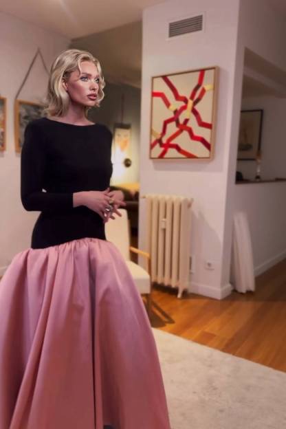 Color Contrast Backless Maxi Dress