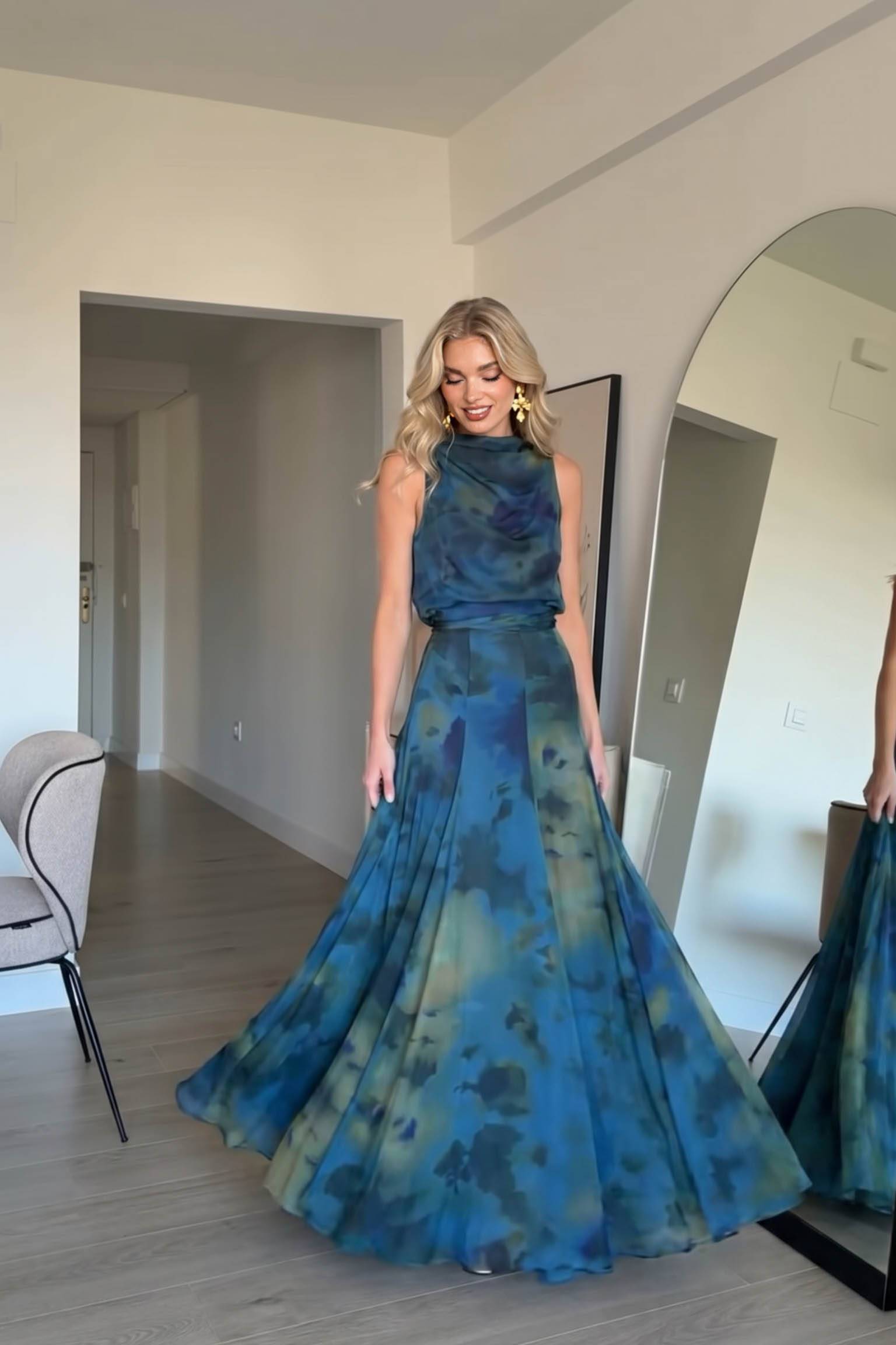 Asymmetric Design Printed Top Scarf And Skirt Set