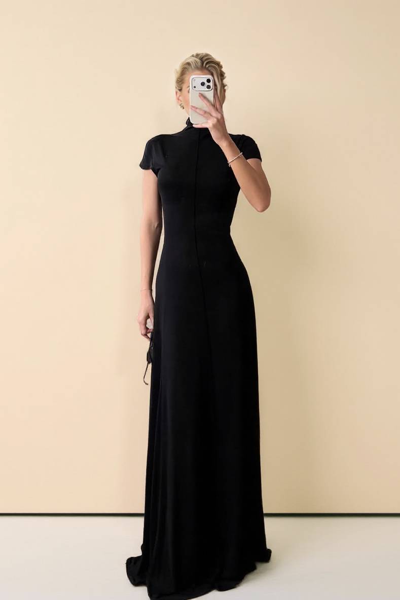Minimalist High-neck Short-sleeved Maxi Dress