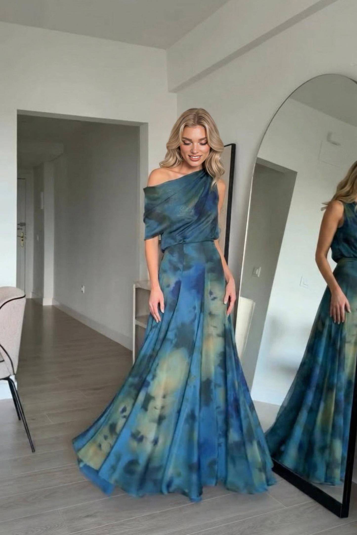 Asymmetric Design Printed Top Scarf And Skirt Set